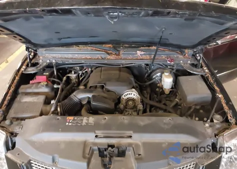 2013 Cadillac Escalade Esv Premium z USA, uszkodzony, nr VIN 1GYS4JEF6DR368159